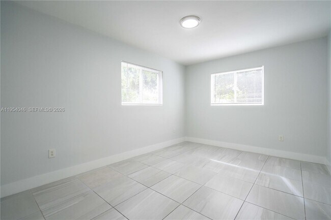 Building Photo - 465 NE 59th St