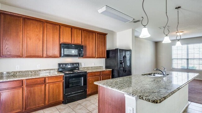 Building Photo - 712 Whitemarsh Dr
