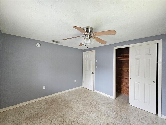 Building Photo - 1702 Aqua Ln