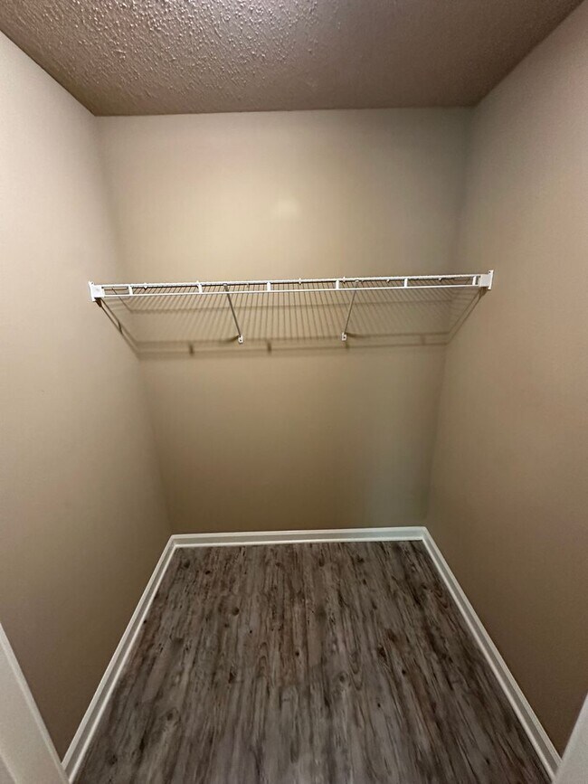 Building Photo - 107 Butterfield Crossing