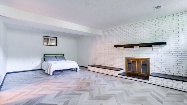 LL Rec Room - 15012 Olddale Rd