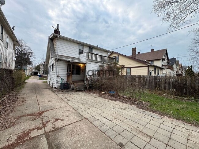 Building Photo - 3183 W 112th St