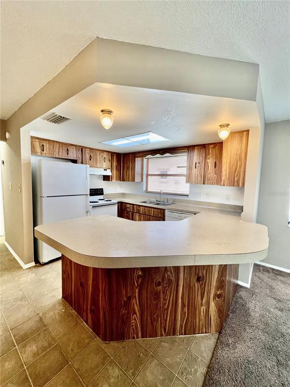 Building Photo - 8045 Durham Dr