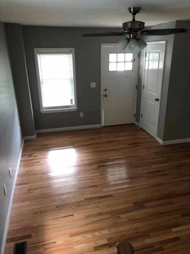 Building Photo - 3-Bedroom Home in Emmaus