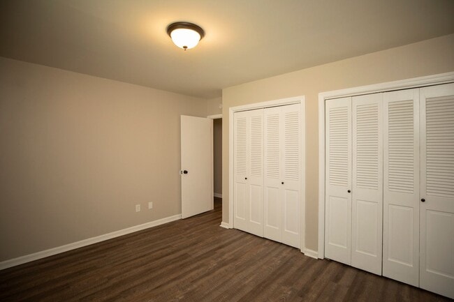 Building Photo - ** 4 bed 2 bath located by Montgomery Academy ** Call 334-366-9198 for a self showing