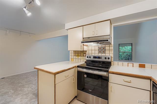 Building Photo - 235 S Monaco St Pkwy