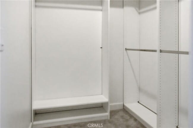 Building Photo - 215 E 2nd St