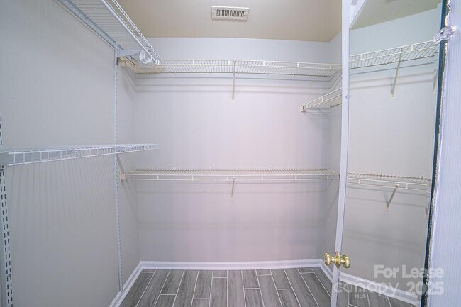 Building Photo - 3503 Brooktree Ln