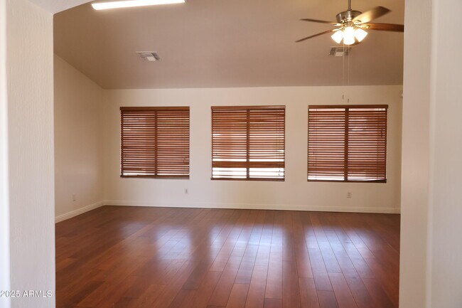 Building Photo - 5375 W Kaler Cir