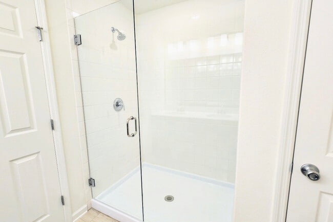 Building Photo - 11172 Stapleton Dr