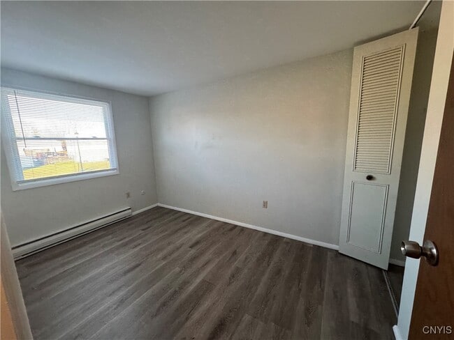 Building Photo - 8223 Lucchesi Dr