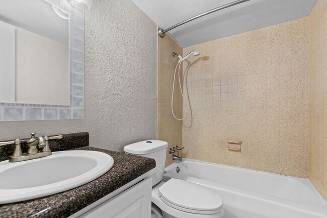 Building Photo - C0507-133 Hawthorne Reserve