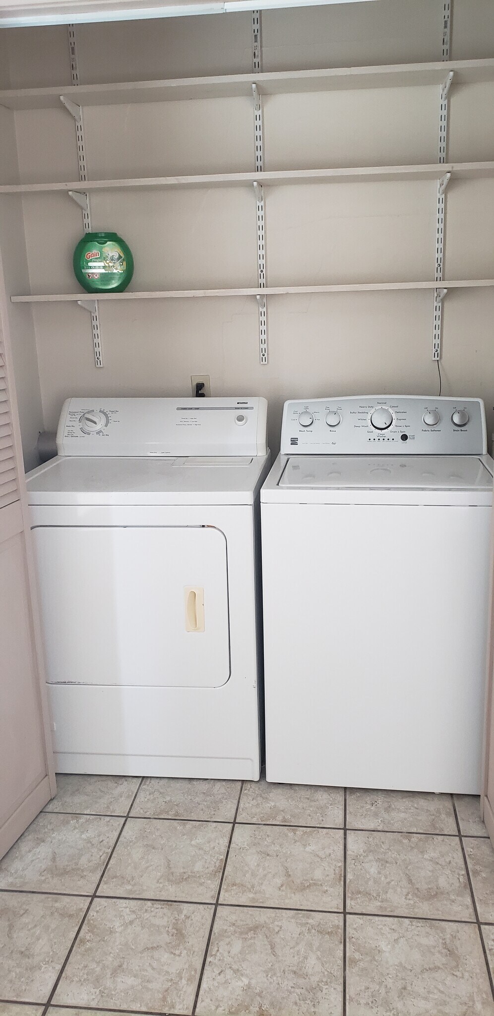 Large washer and dryer - 1016 S Franklin St
