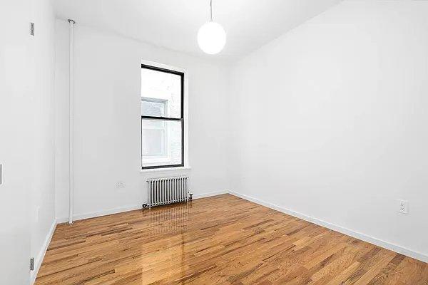 Building Photo - 2 bedroom in New York NY 10026