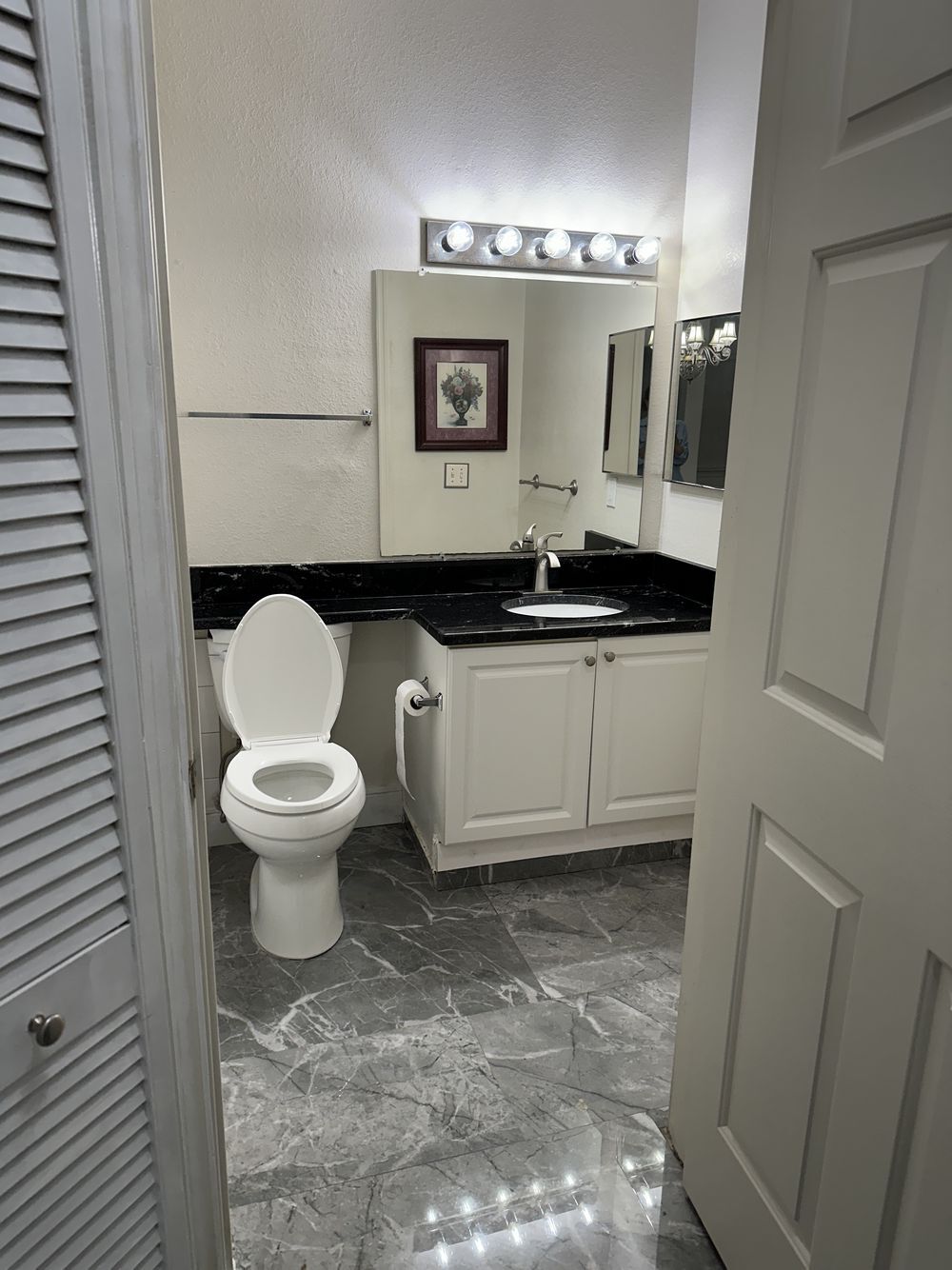 Building Photo - 2249 Portofino Pl