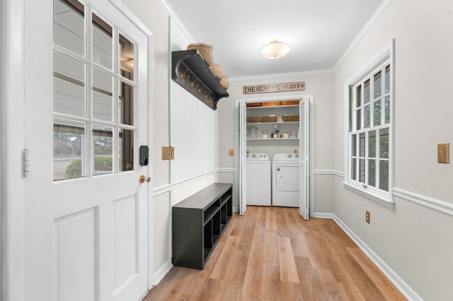 Building Photo - 106 Benson Dr