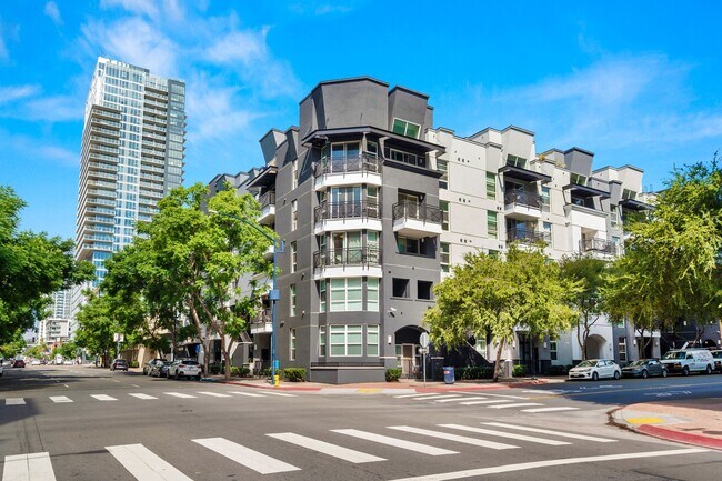 Building Photo - 550 Park Blvd