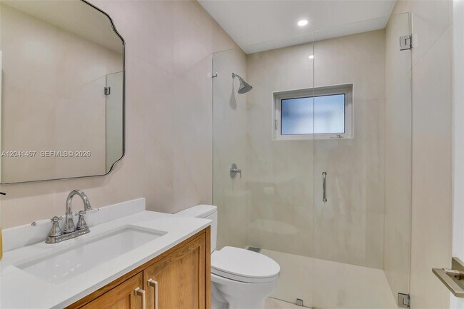 Building Photo - 241 W 48th St
