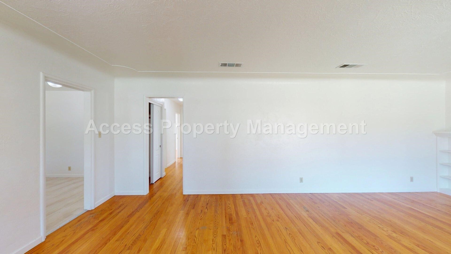 Building Photo - 2324 Bellamy St