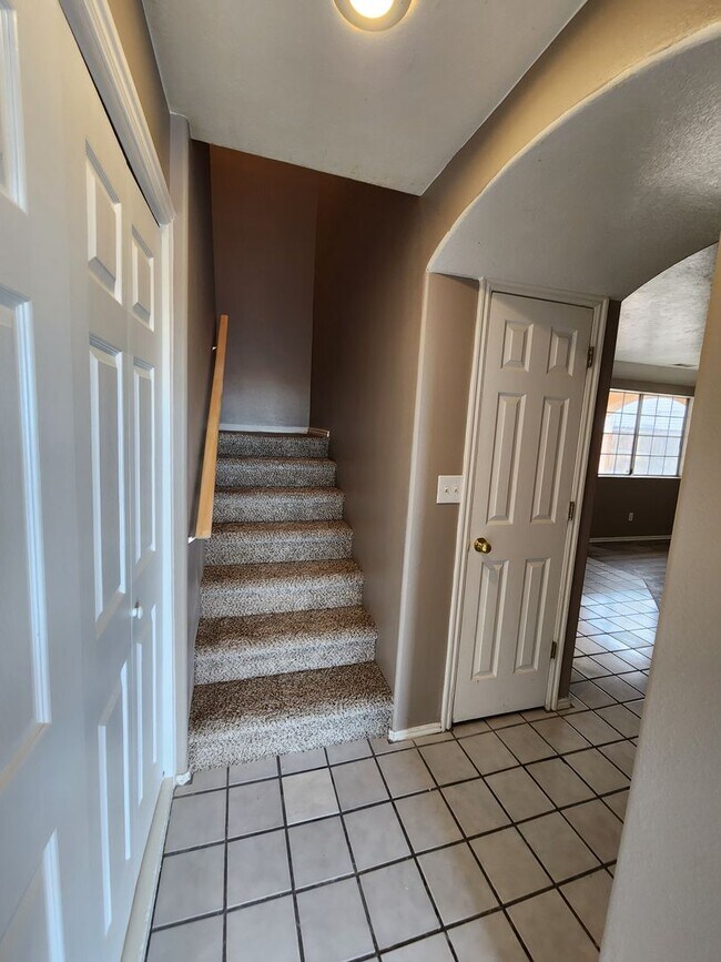 Building Photo - 988 W 1225 S