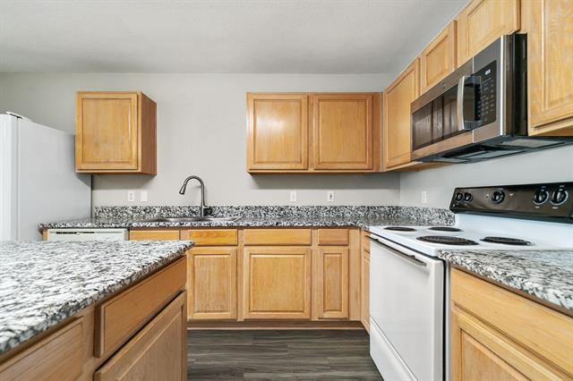 Building Photo - 2240 Northway