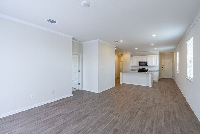 Building Photo - 10609 Best Bet Dr