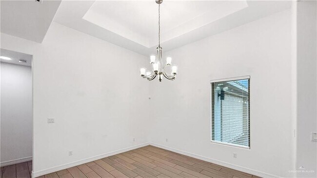 Building Photo - 5106 Sebastian Dr