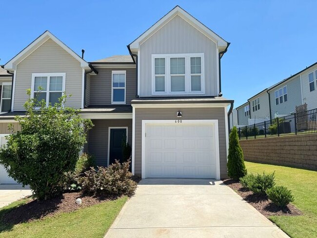 Primary Photo - Fabulous Like-New End-Unit Townhome in Durham