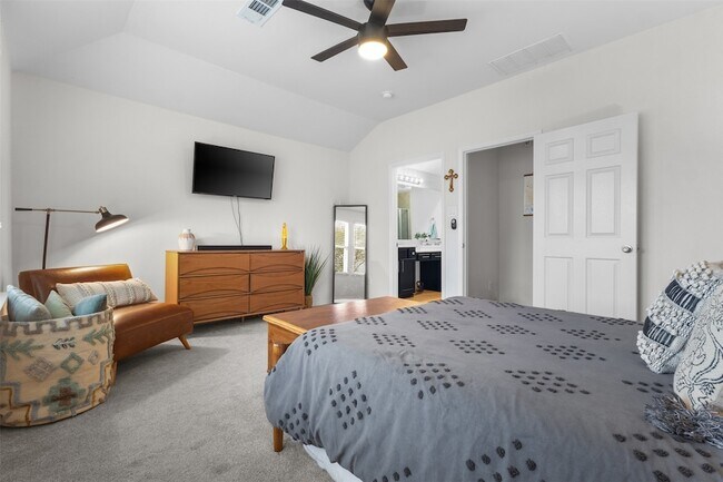 Building Photo - 1913 Kaiser Cove