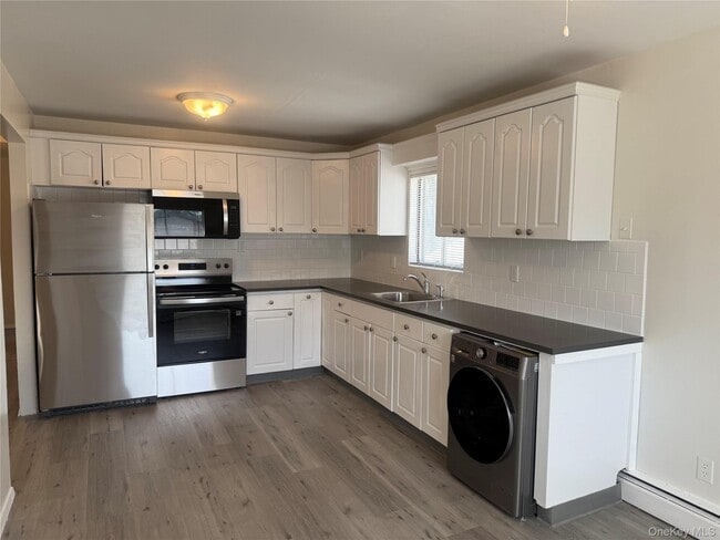 Building Photo - 55 Hickory Rd