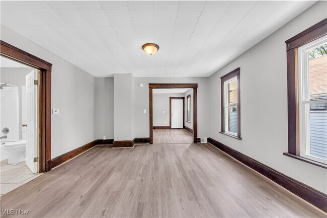 Building Photo - 7902 Halle Ave