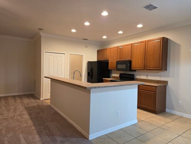 Building Photo - Three Bedroom Home at Lake Pleasant Cove in Apopka