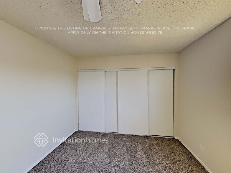 Building Photo - 120 E 67th Way
