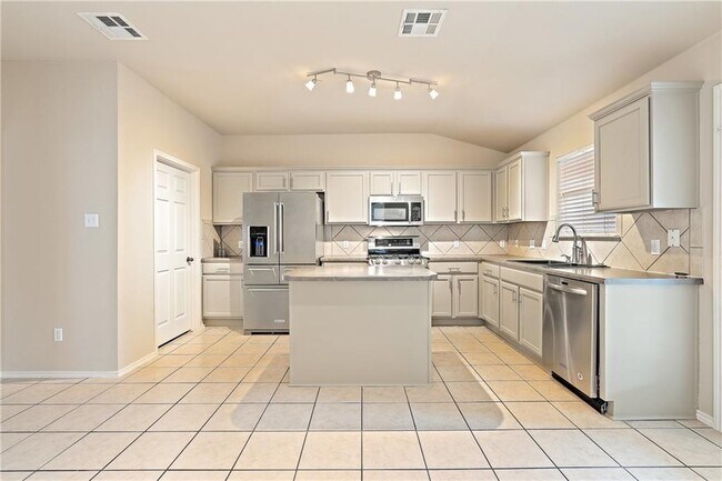 Building Photo - 2605 Butler Way