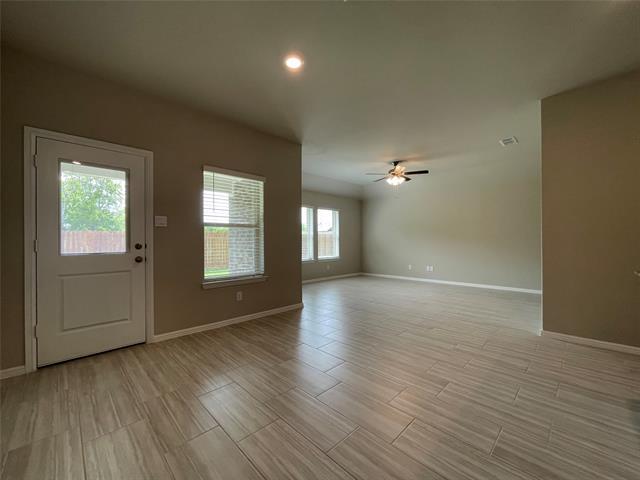 Building Photo - 349 Wildrose Cir