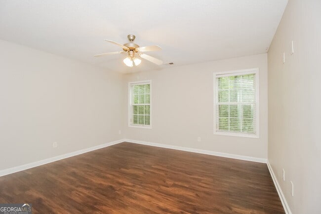 Building Photo - 413 Rosemont Ct