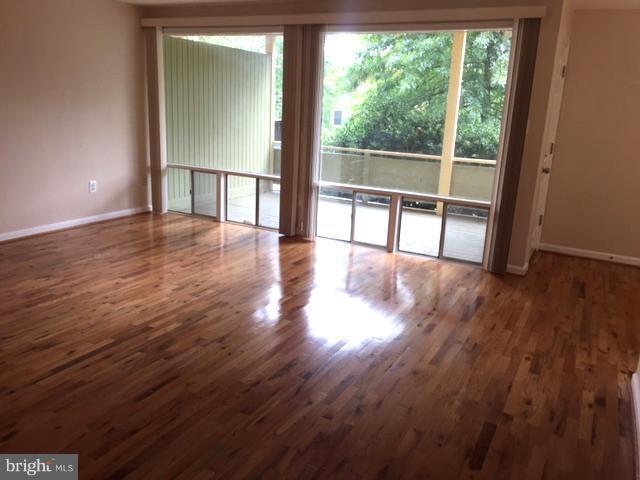 Building Photo - 7116 Donnell Pl