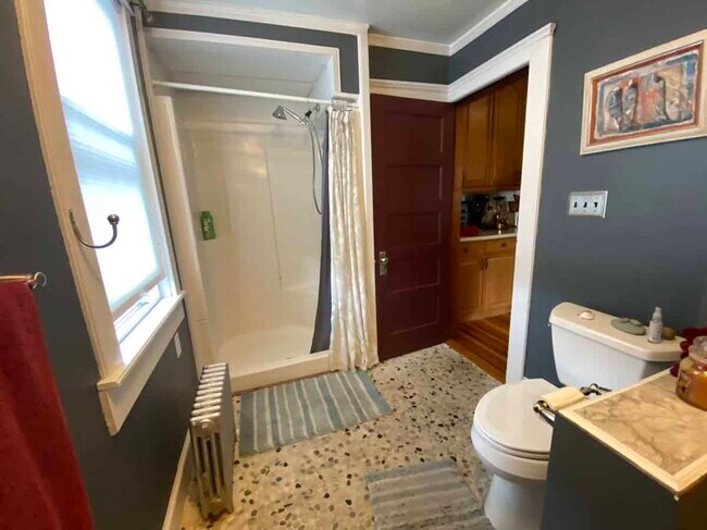 Building Photo - 85 Briggs St