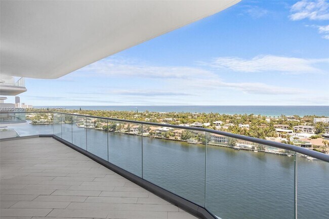 Building Photo - 19707 Turnberry Way