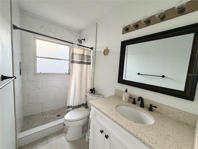 Building Photo - 5220 23rd Ave S