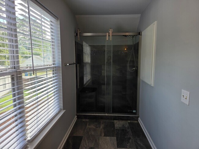Building Photo - Low Country Home in Rincon with Fenced Backyard!