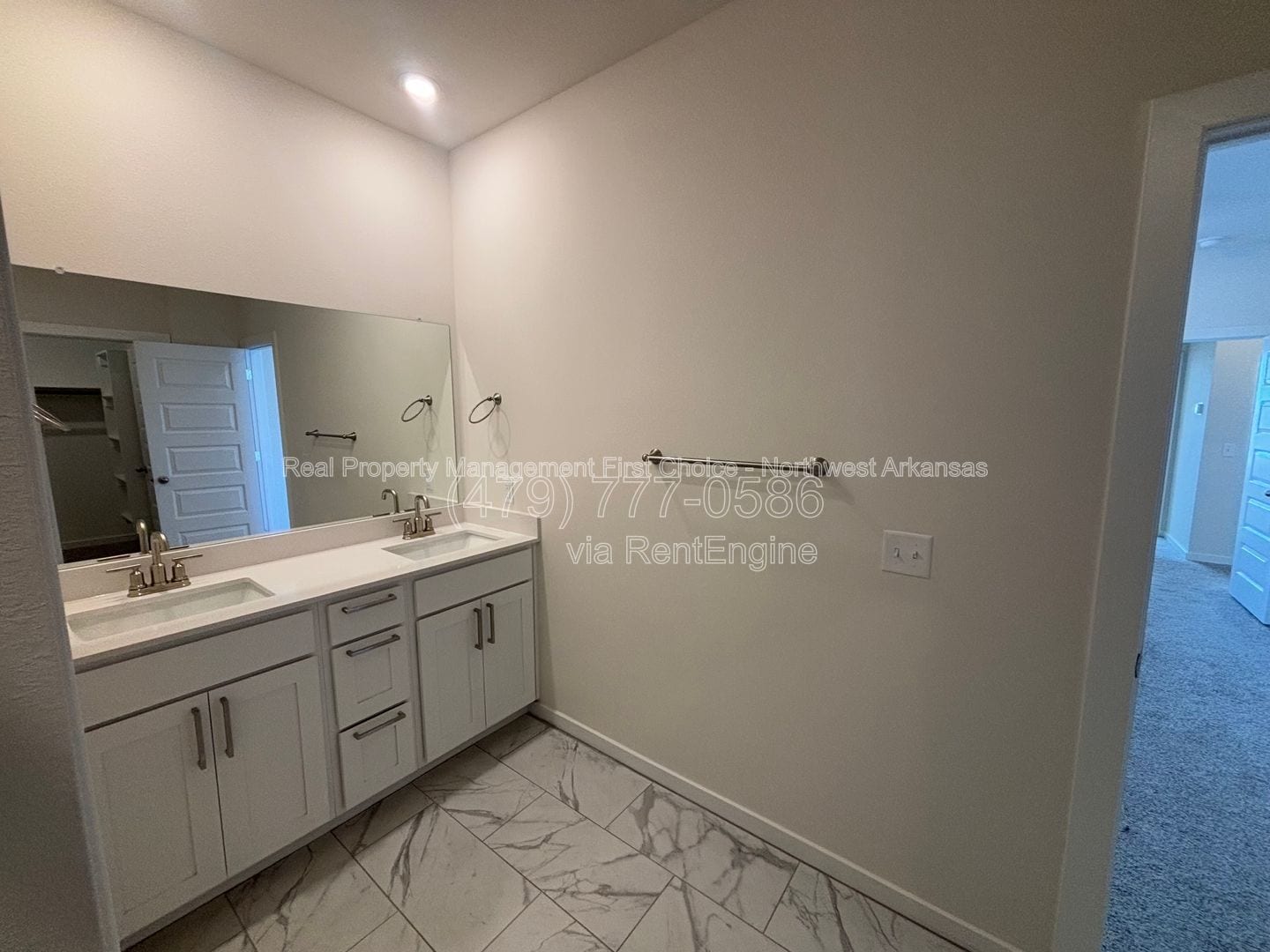 Building Photo - 4802 W Planetree St