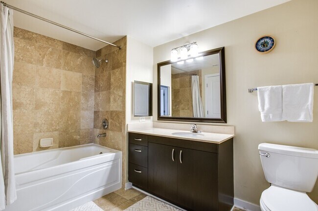 Building Photo - 475 K St NW
