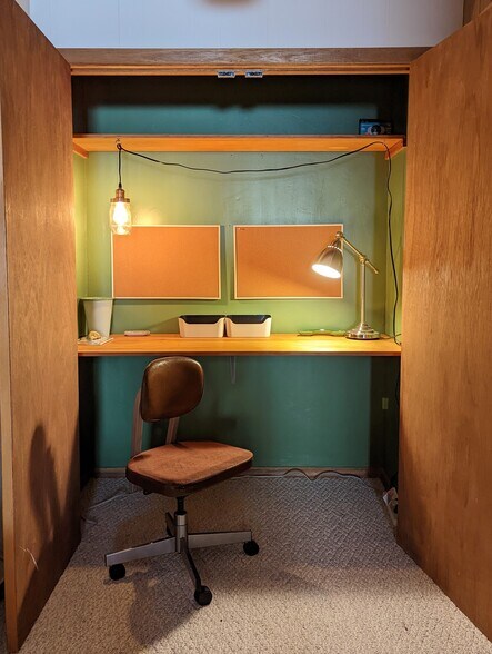 Building Photo - 12645 NE Fremont St