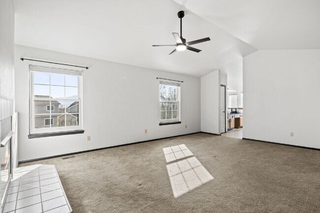 Building Photo - Huge Open-Concept Home in the Vibrant Briargate Neighborhood!