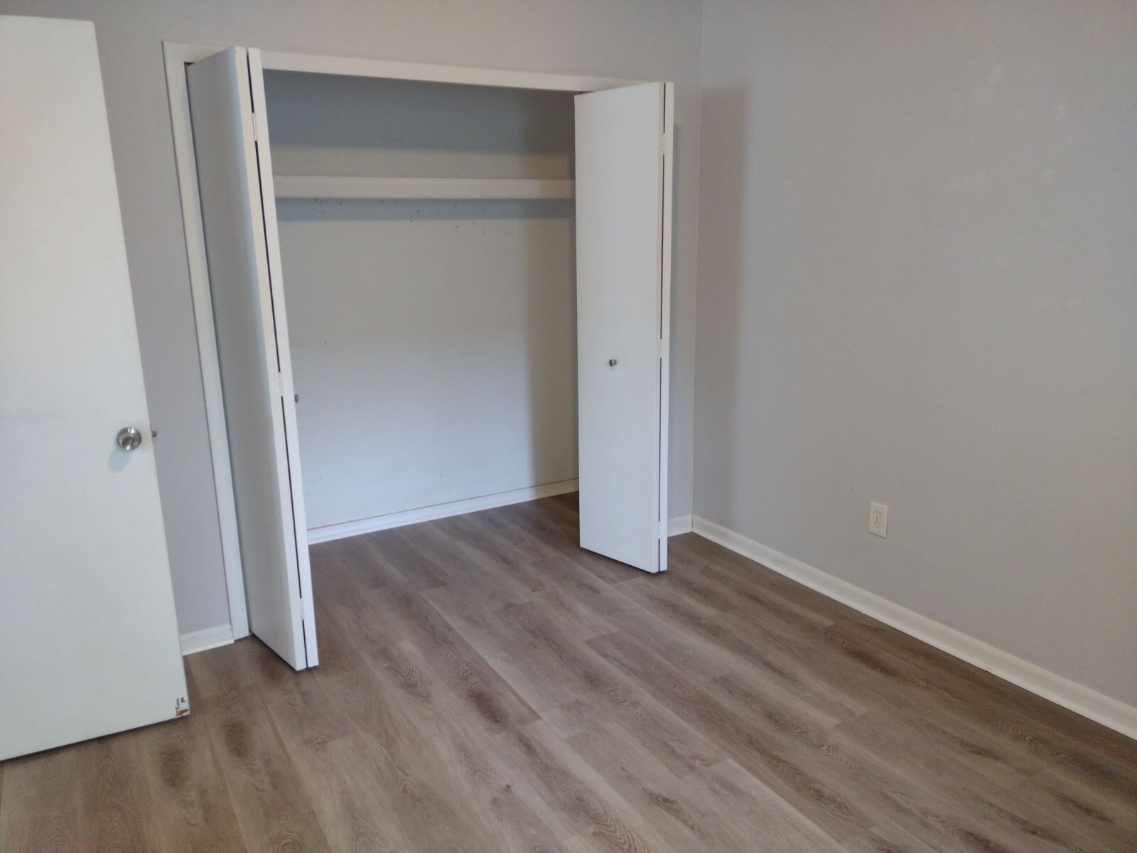 Building Photo - 12395 South Ln