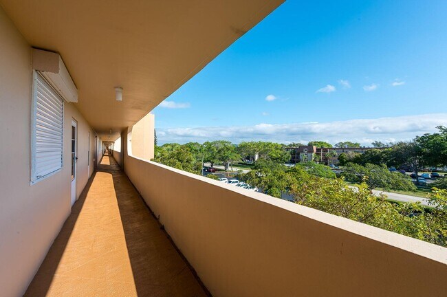 Building Photo - 6461 NW 2nd Ave