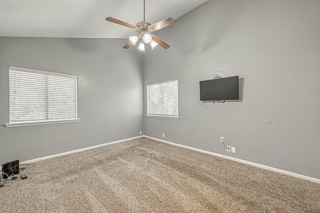 Building Photo - 11733 Lakeside Pl Dr