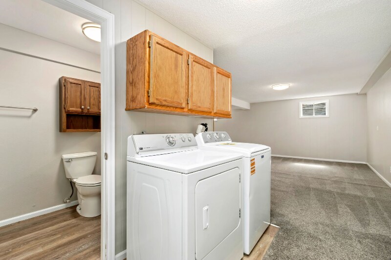 Building Photo - 4230 Cape Cod Cir