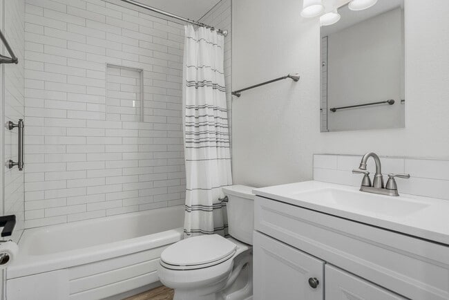 Building Photo - Incline Village: Condo - 2 Bedrooms, 1 Bat...